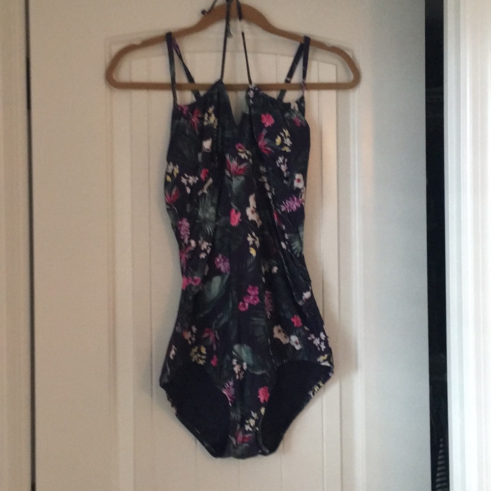 Maternity floral swimsuit!